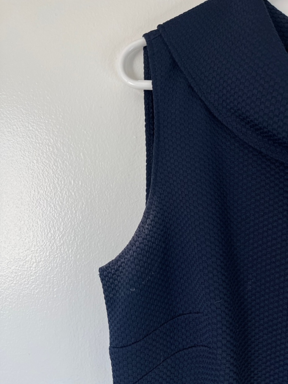 Sleeveless Navy Textured Shift Dress - Picture 3 of 5